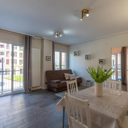 Forum Evolucion アパート *